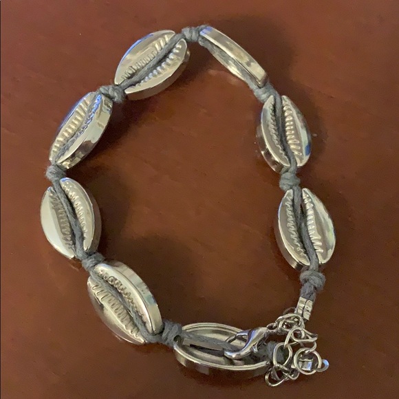 shell bracelet - Picture 1 of 4